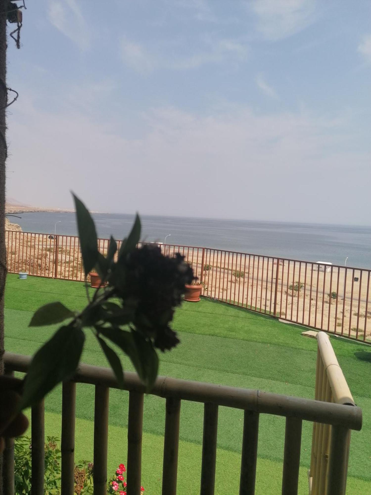 Al Ghalilah Alshumukh Guesthouse מראה חיצוני תמונה