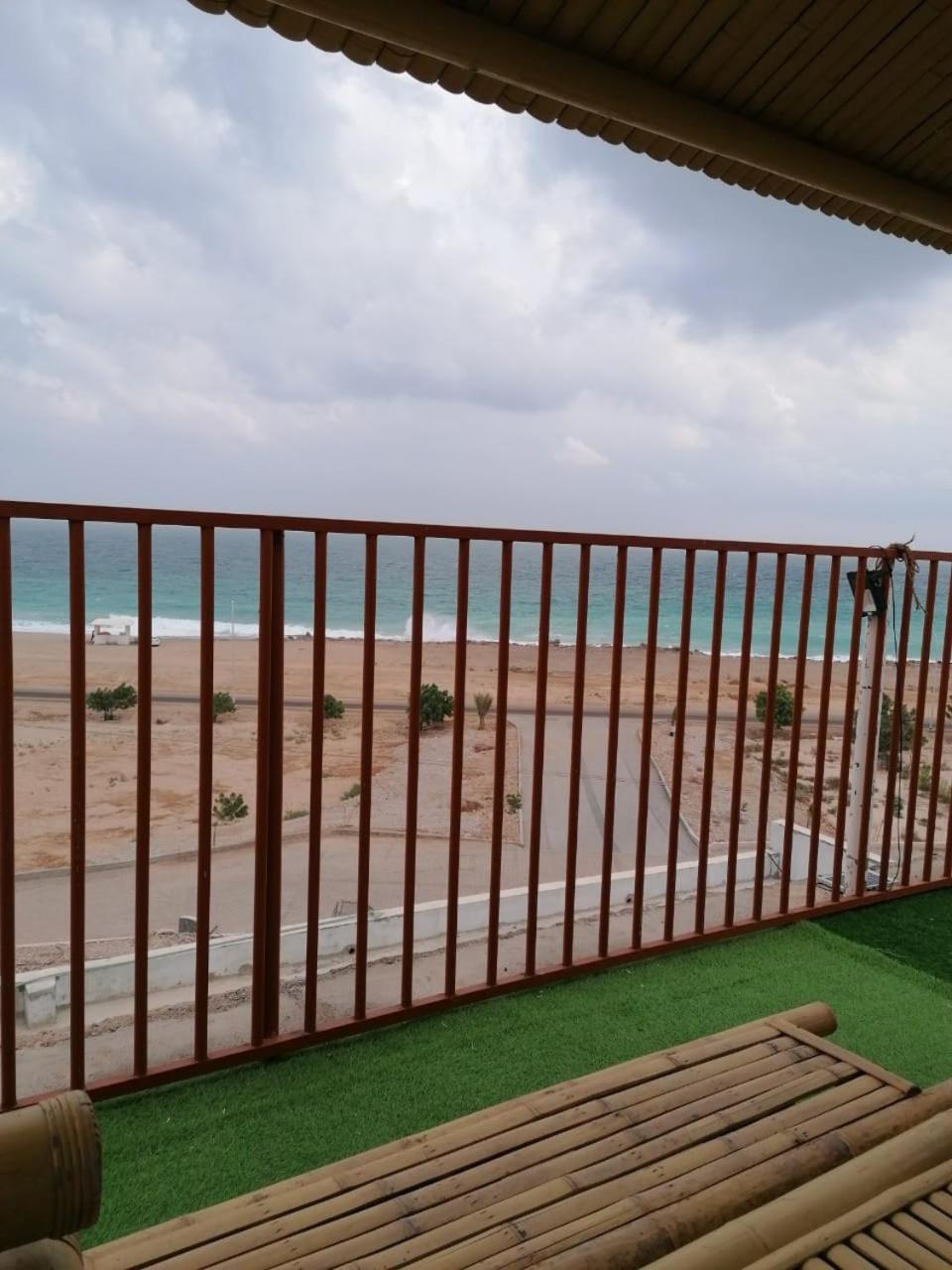 Al Ghalilah Alshumukh Guesthouse חדר תמונה