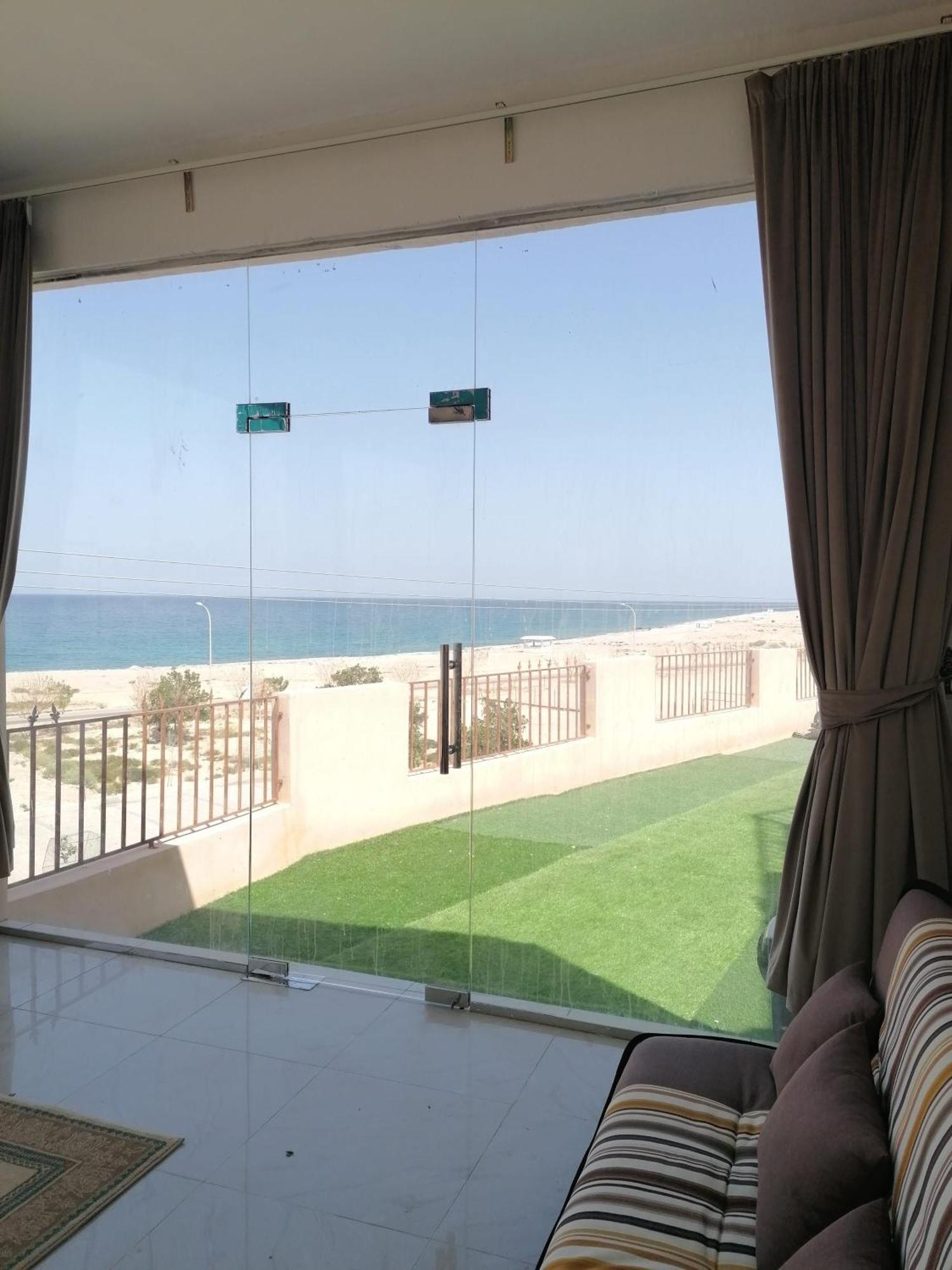 Al Ghalilah Alshumukh Guesthouse מראה חיצוני תמונה