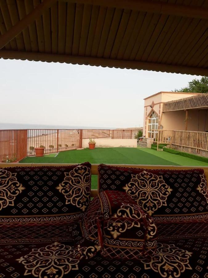 Al Ghalilah Alshumukh Guesthouse מראה חיצוני תמונה